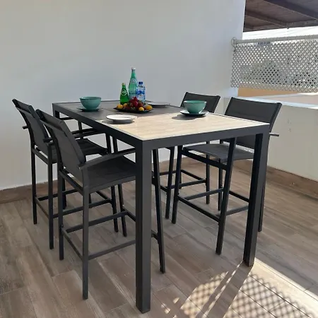 Aquamarine Apartment