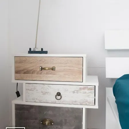 Aquamarine Apartment